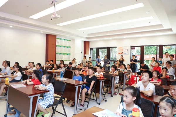 365bet网站_365bet娱乐平台_bt365.me护苗 温暖“童”行